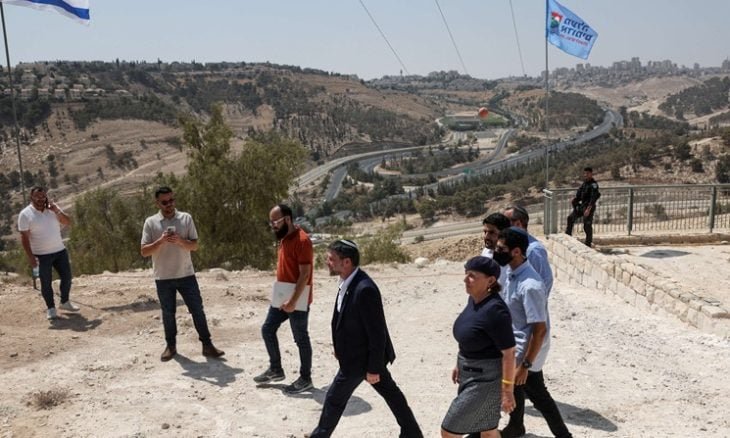 صحيفة الغارديان: بريطانيا ودول أوروبية قد تعلن عن حزمة من العقوبات ضد إسرائيل بسبب مشروع إي1